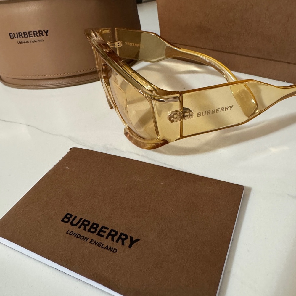 Burberry Amber Glasses
